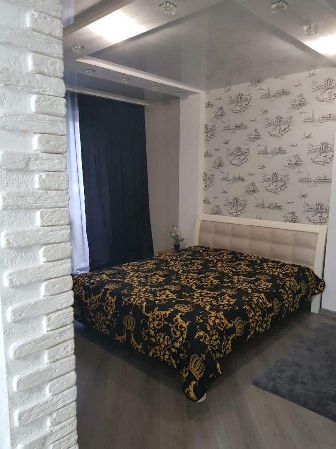 Стильные Аппартаменты На Новых Домах Kharkiv Exterior photo
